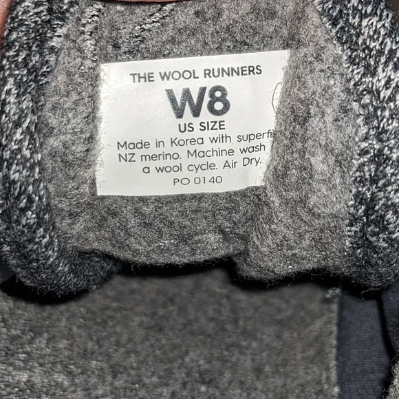 Allbirds Wool Runners - Picture 4 of 7